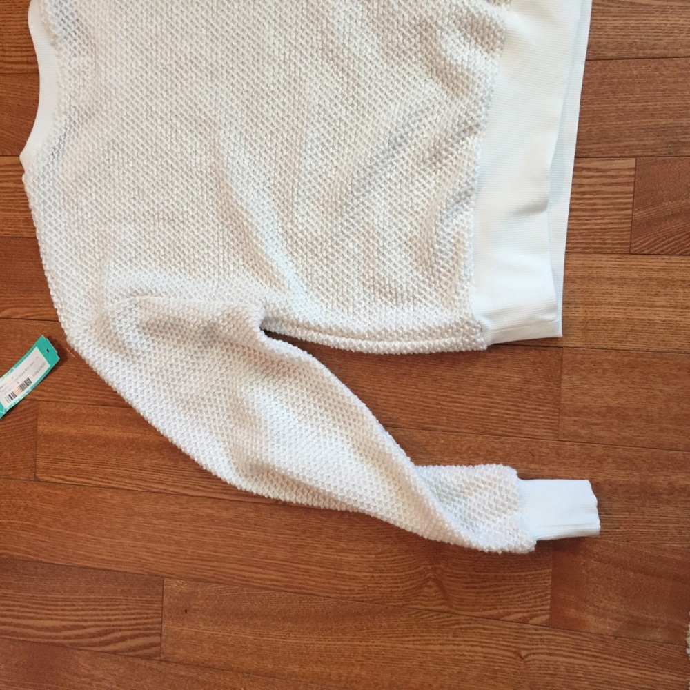 Marine Layer Birds Eye Tanisha Sweatshirt - Picture 13 of 15